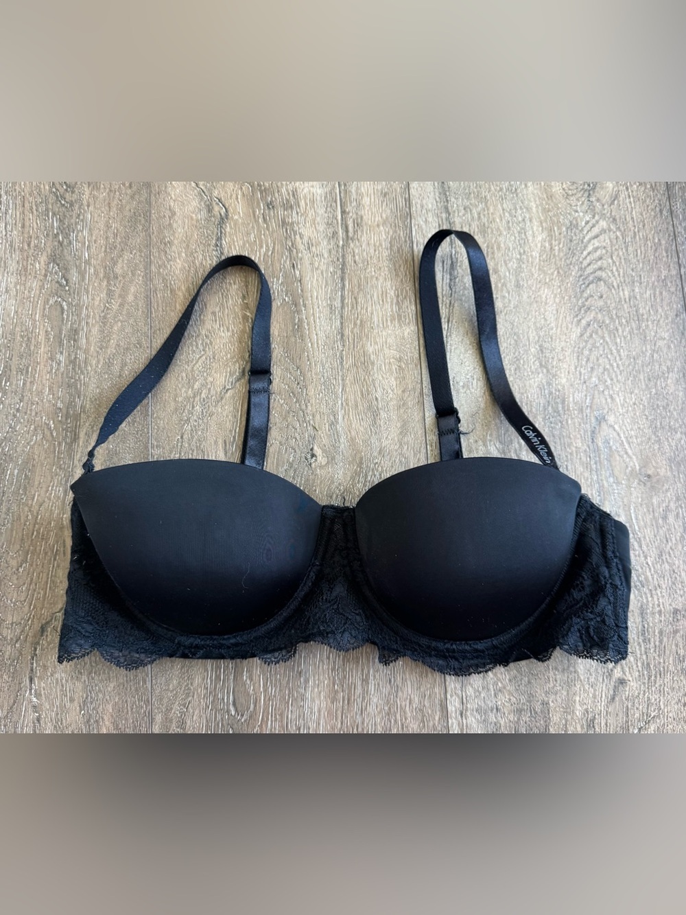 Calvin Klein Black Lace-Trim Padded Bra